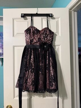 Black Lace Overlay Pink Party Dress **Junior size 3/4